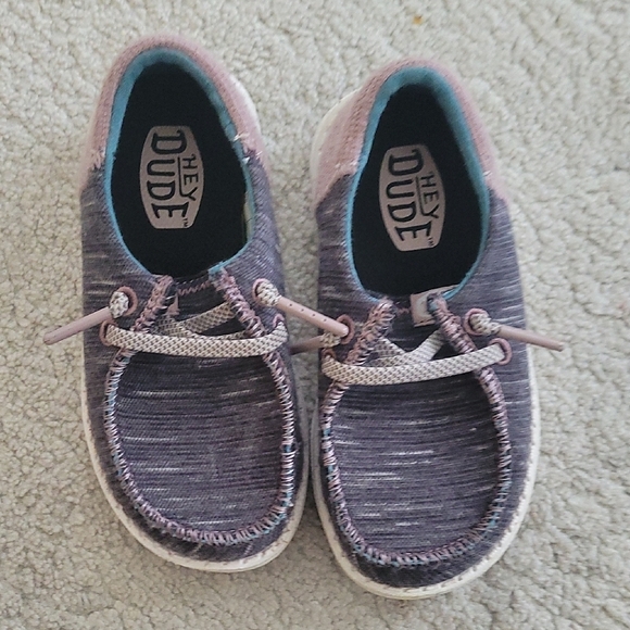 Hey Dude Kids Shoes - Gray and Pink - Picture 3 of 4